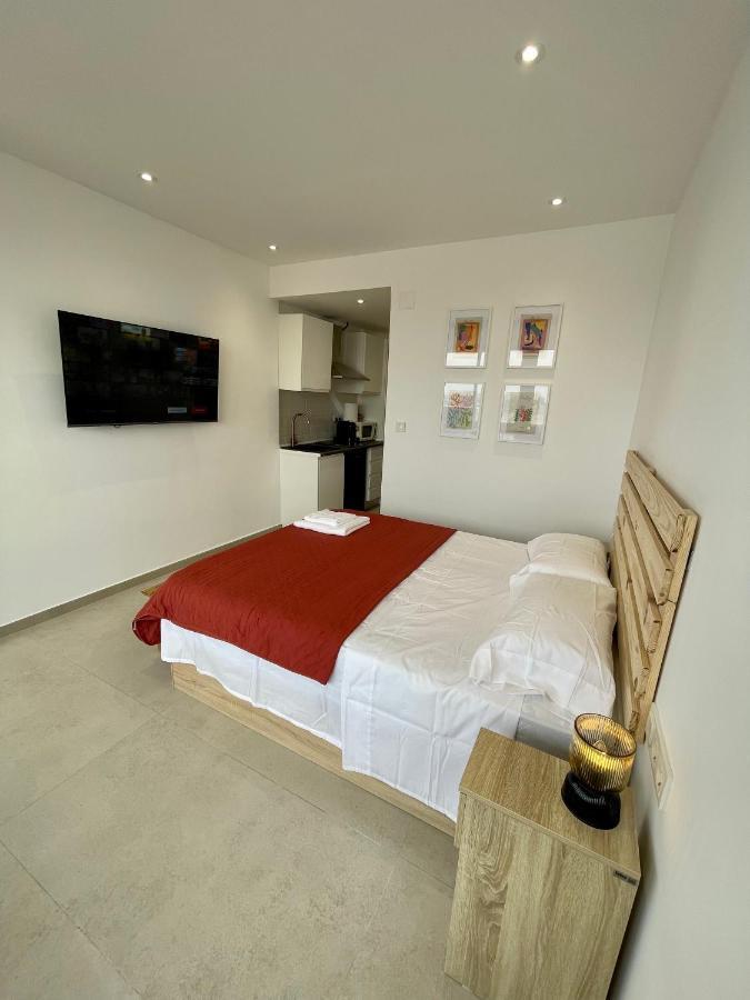 Sky Views Studio In City Centre Alicante Exterior foto